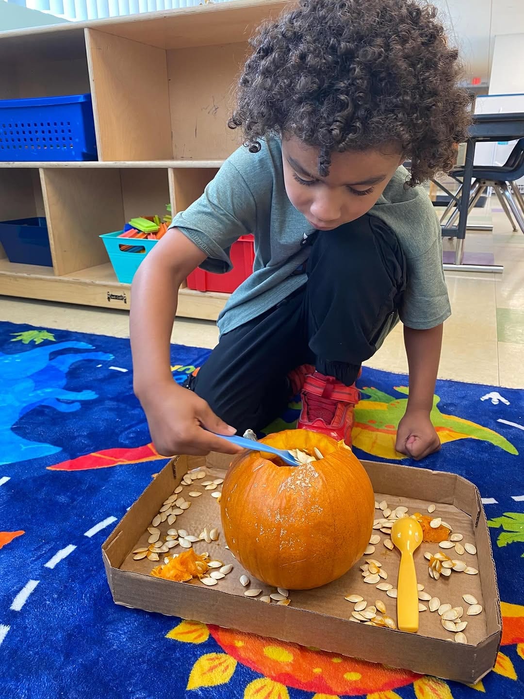 Pumpkin Carving at Mountainside Children's Center